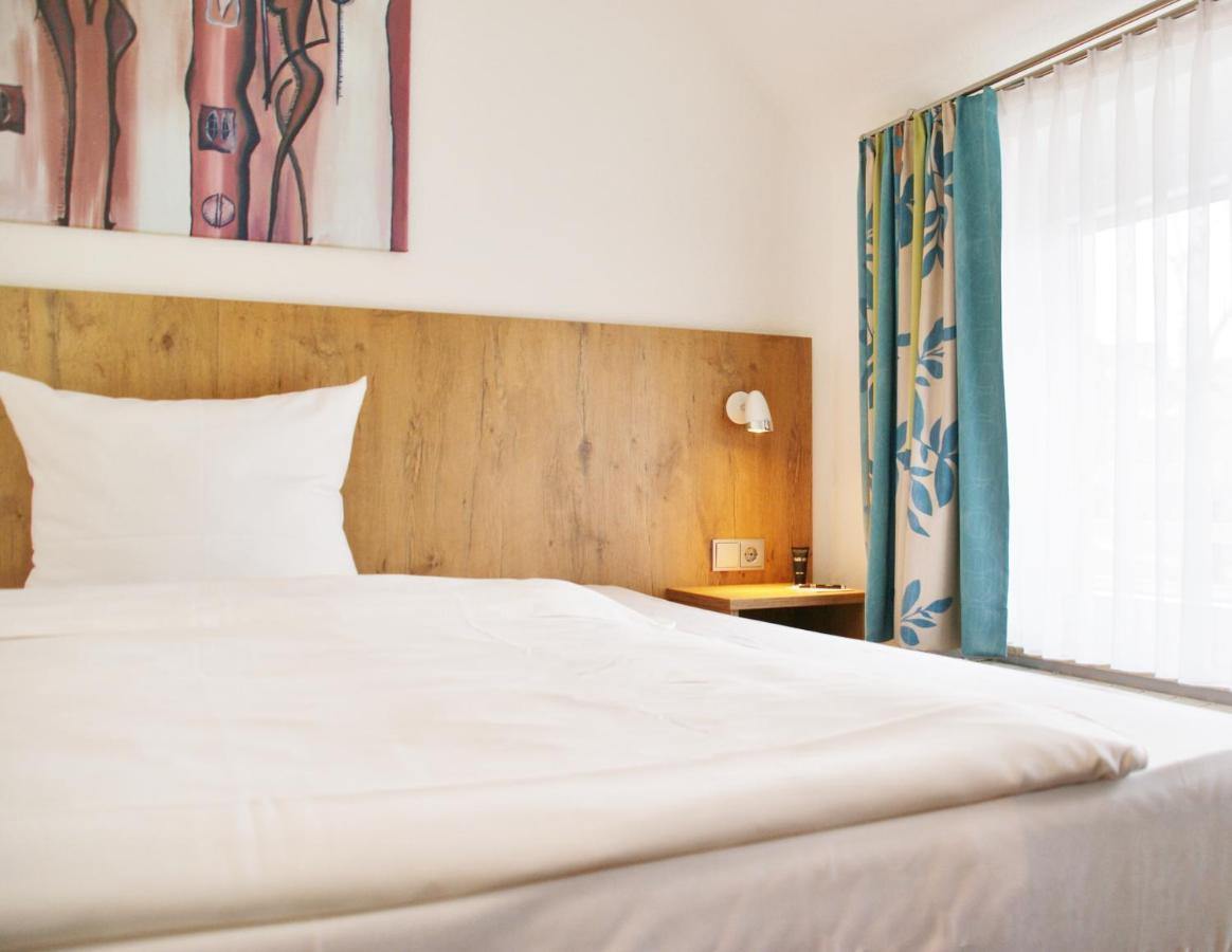 Taste Smart Hotel Бакнанґ Екстер'єр фото