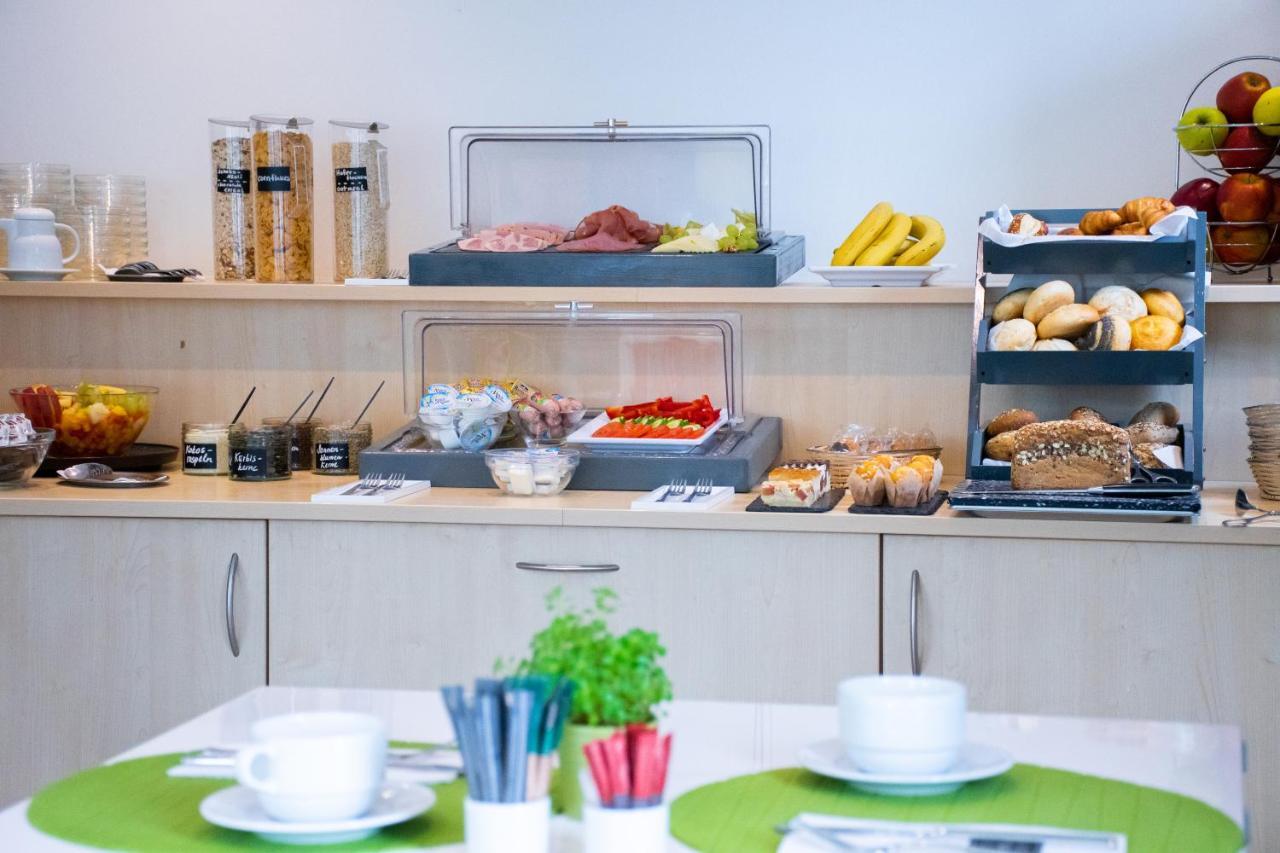 Taste Smart Hotel Бакнанґ Екстер'єр фото